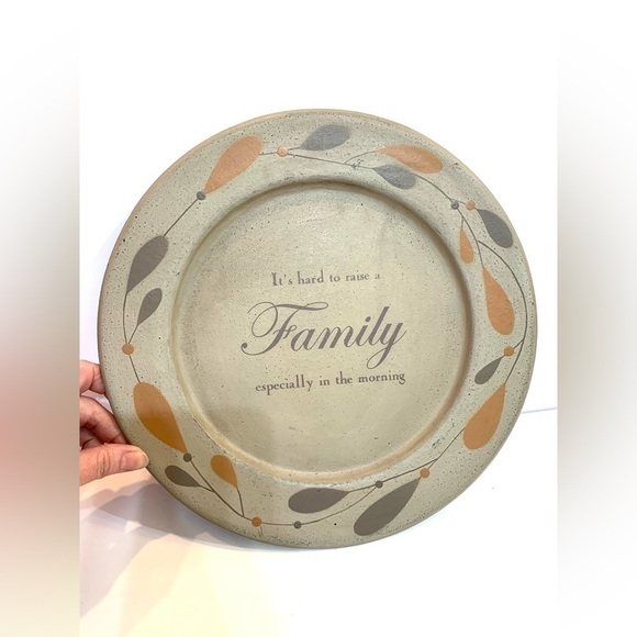 Sabrina Wingren Primitive Decorative Plate 11” It’s Hard to Raise a Family- New - Picture 2 of 5